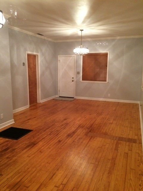 Building Photo - 106 Clark St