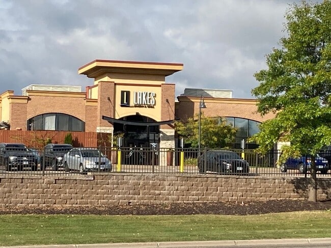 Building Photo - 2BR Woodbury Townhome in Perfect Location!