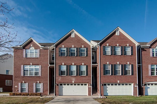 Building Photo - 448 Cherry Orchard Rd