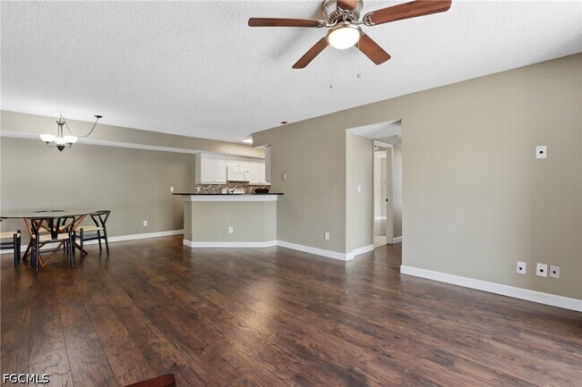 Building Photo - 13605 Eagle Ridge Dr