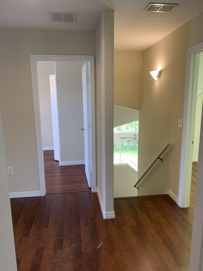 Building Photo - 145 Southampton Dr