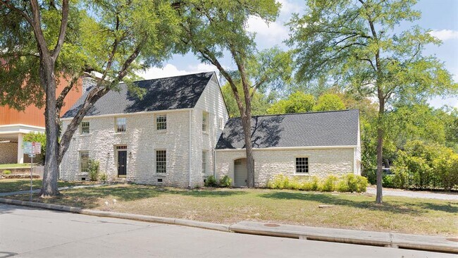 Primary Photo - 610 Rathervue Pl