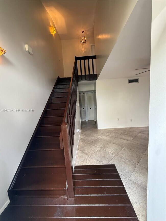 Building Photo - 10661 SW 113th Pl