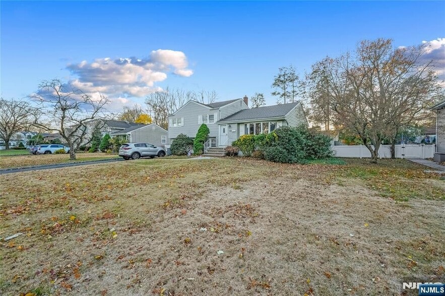 Building Photo - 194 Delmar Ave