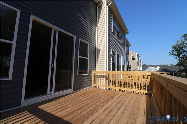 Building Photo - 419 Burden Dr