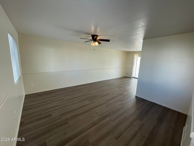 Building Photo - 613 N Pioneer Cir