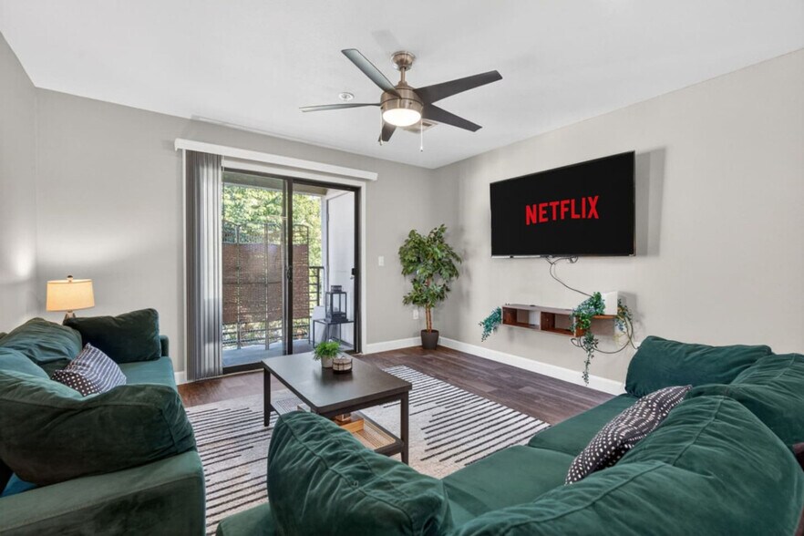 Building Photo - 15164 N 140th Dr