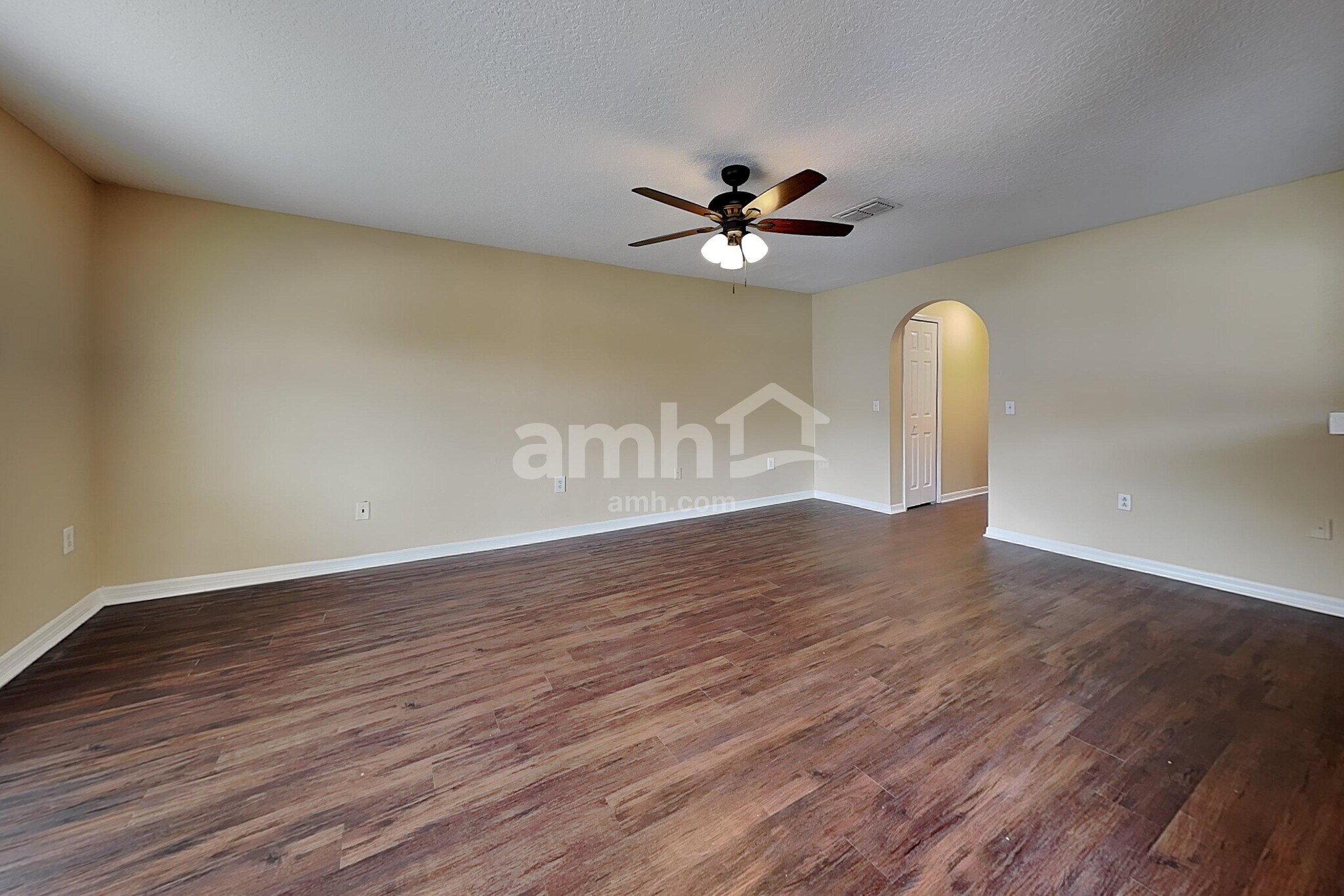 Building Photo - 1051 Brenton Leaf Dr