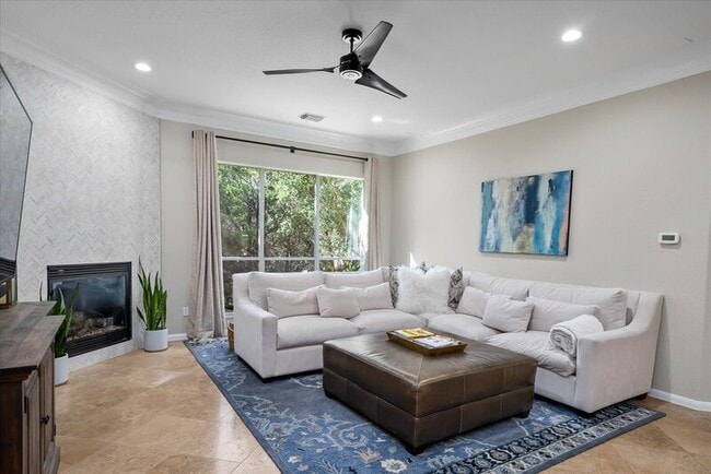 Building Photo - 12921 Bloomfield Hills Ln