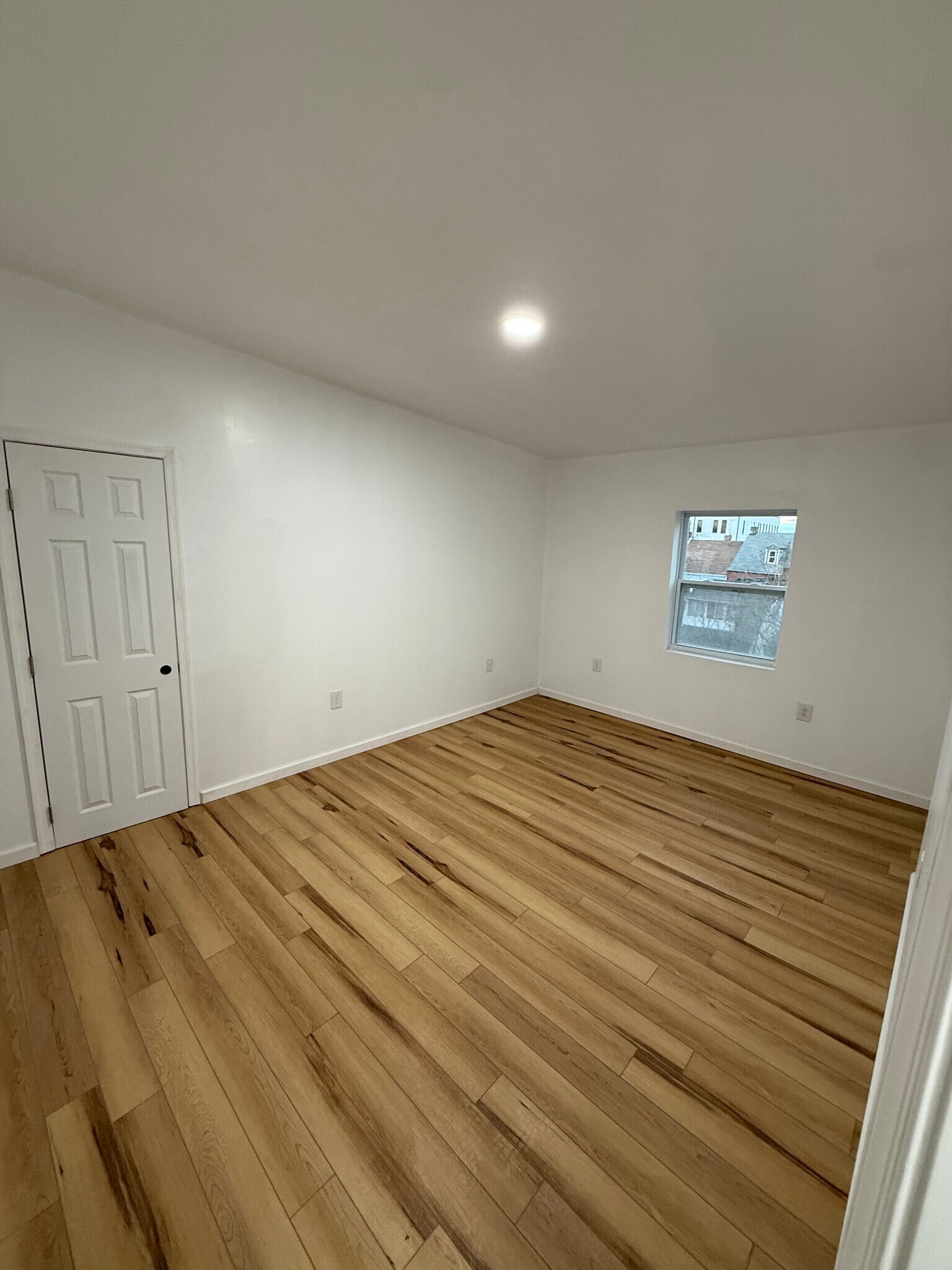 Building Photo - 241 Franklin Way