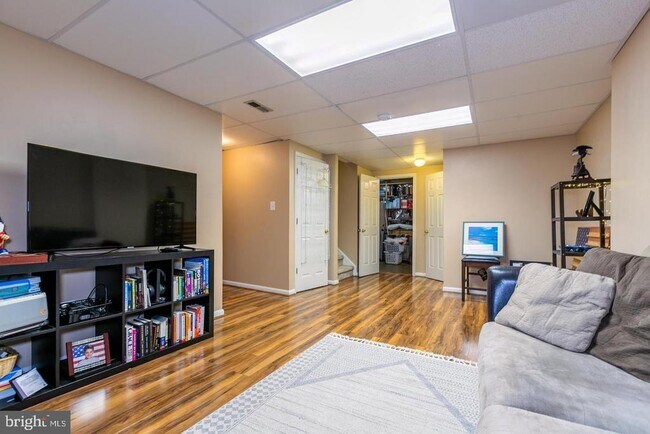Building Photo - 13662 Barren Springs Ct