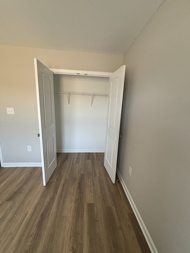 Building Photo - 100 Bradfield Cir