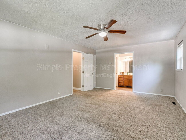 Building Photo - 1625 Homeland Ave