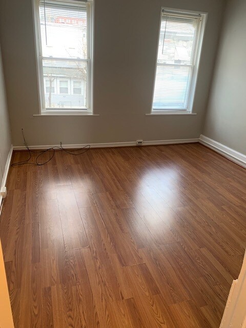 Bedroom - 530 Mulberry St