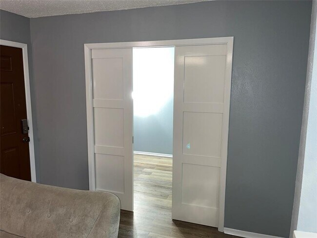 Building Photo - 7801 Shoal Creek Blvd