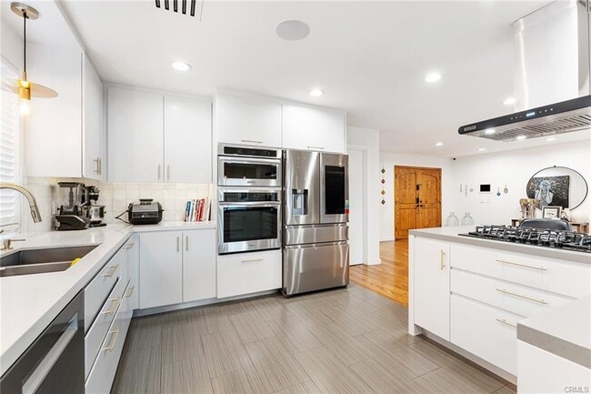 Building Photo - 7454 Sausalito Ave