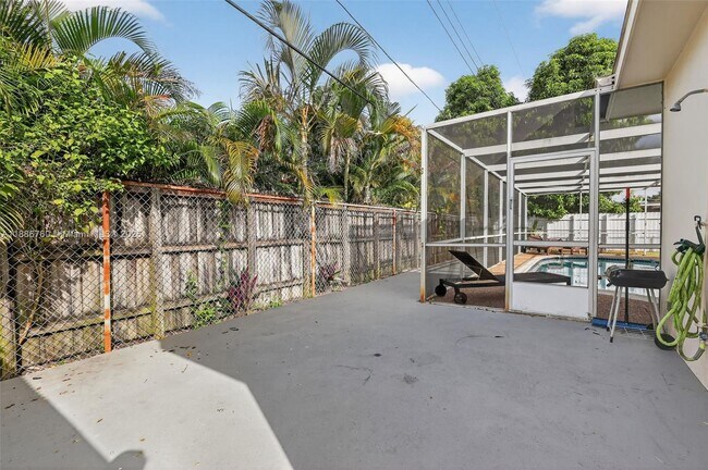 Building Photo - 1820 N 56th Ave