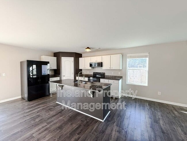 Building Photo - 475 Walters Run Dr