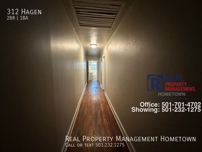 Building Photo - 312 Hagen-