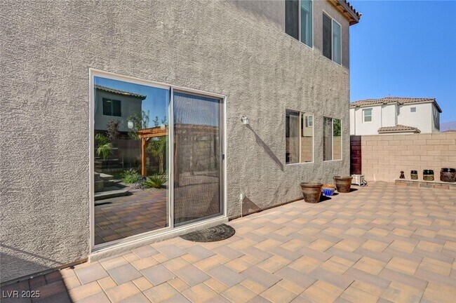 Building Photo - 4630 Summer Azure St