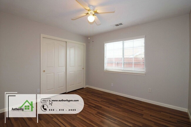 Building Photo - 1883 Yahi Ln