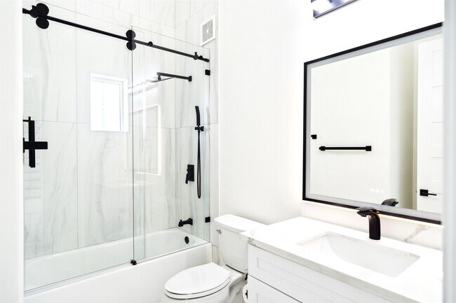 Building Photo - 75 Wick Willow Rd