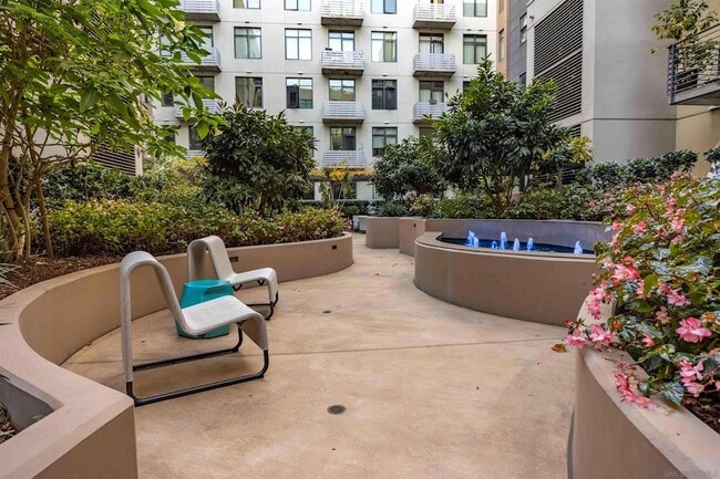 Building Photo - 1050 Island Ave