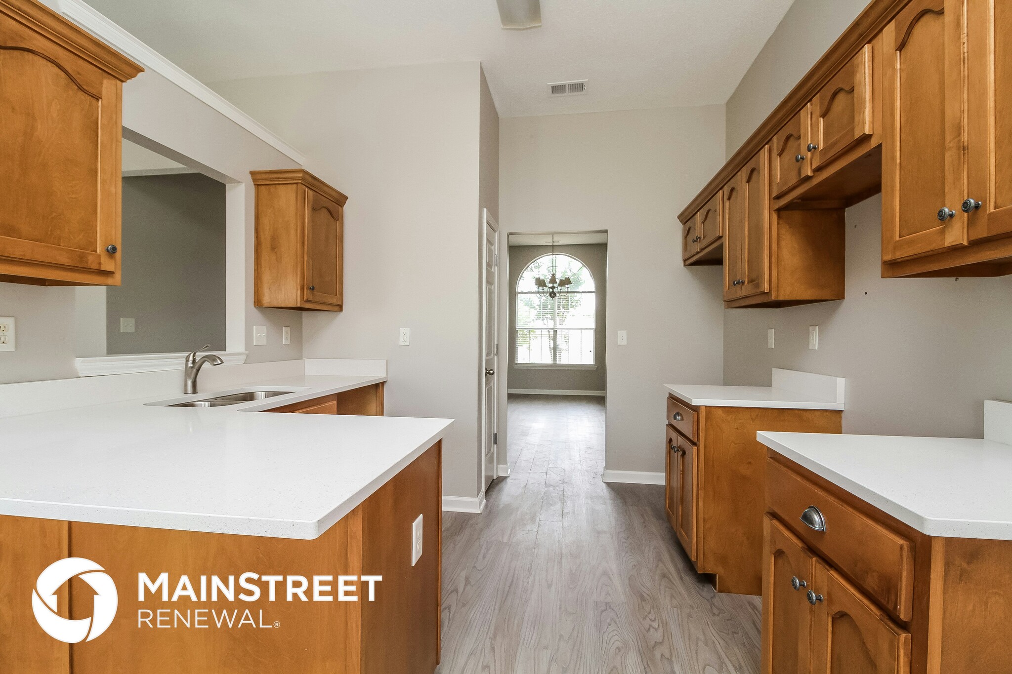 Building Photo - 3182 Pinetree Loop S