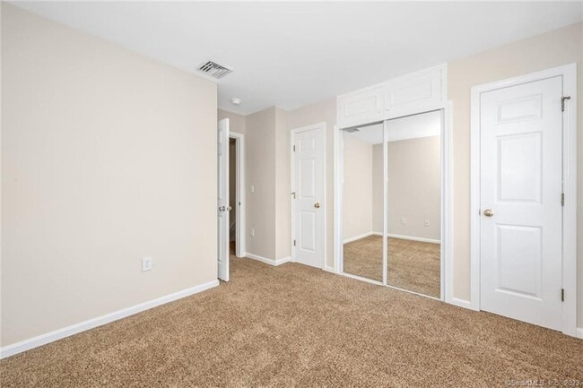 Building Photo - 28 3rd St