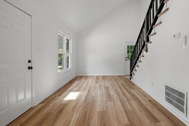 Building Photo - 7311 John Elizabeth Pl