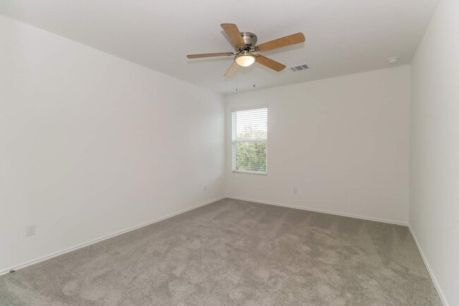 Building Photo - 1624 Boggy Crk Rnch Rd