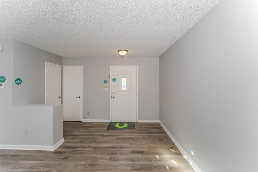 Building Photo - 150 Declaration Dr