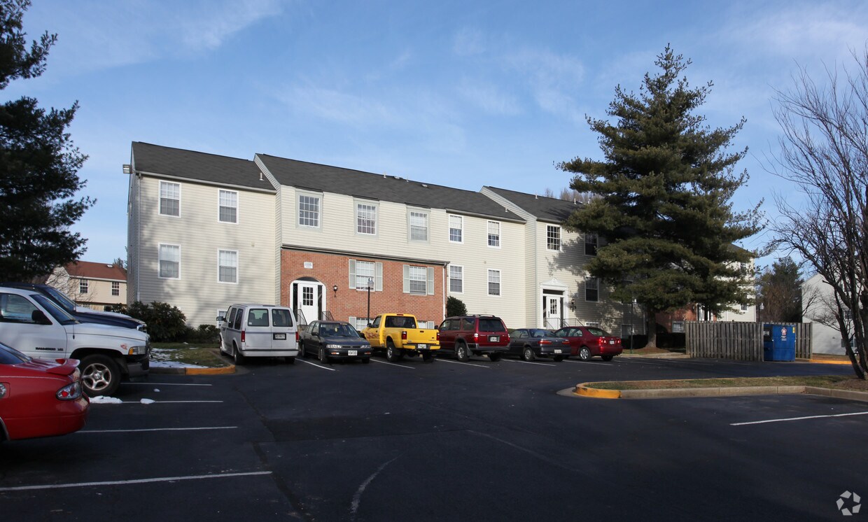 Hickory Hill Apartments Frederick