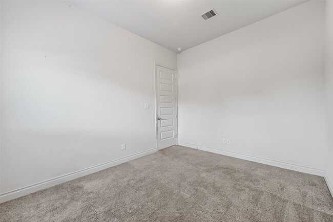 Building Photo - 18202 Nisbet Crossing