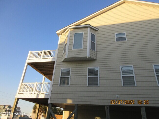 Building Photo - 108 Sea Star Cir
