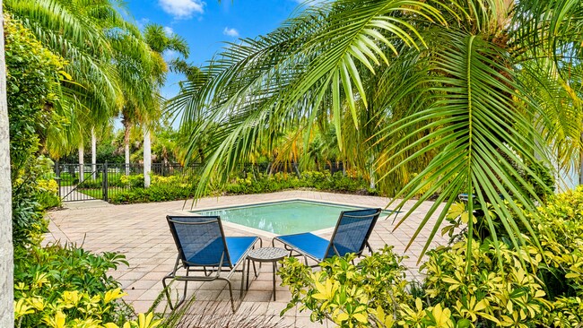 Building Photo - MOVE IN READY! LARGE 2 BEDROOM/2 BATH PLUS ATTACHED GARAGE! TILE/LVP THROUGHOUT!