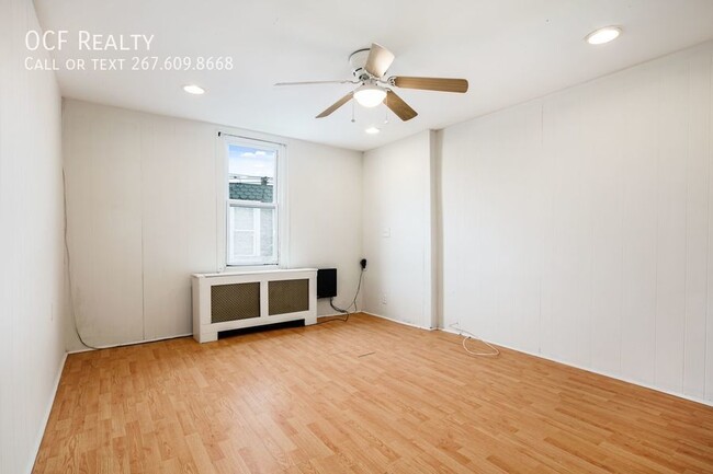 Building Photo - West Passyunk Two Bedroom Apartment