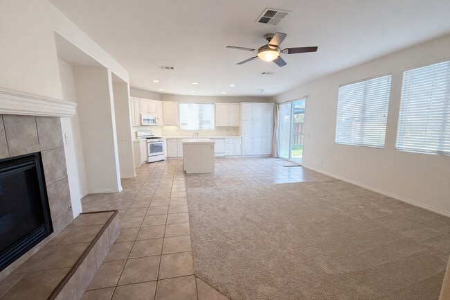 Building Photo - Rancho Bella Vista 4 Bedroom House for Rent