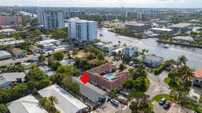Building Photo - 3208 Marine Dr
