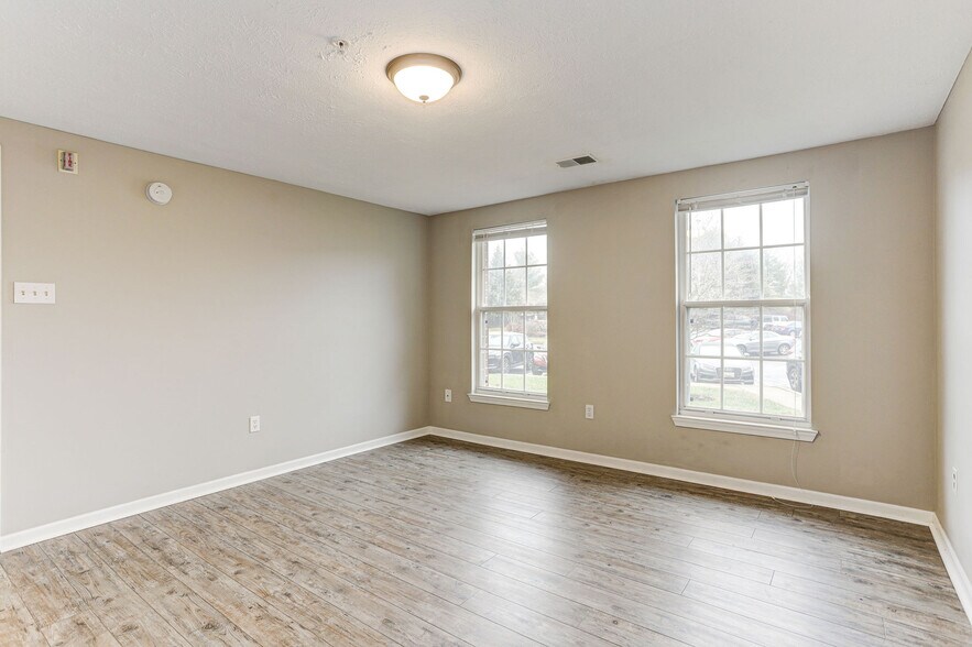 Building Photo - 624 Jupiter Hills Court