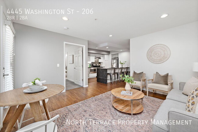 Building Photo - Stylish 2-Bedroom Living at Vernon on Wash...