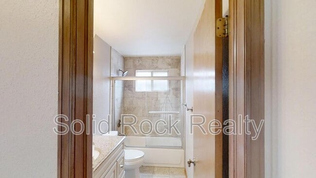 Building Photo - 2114 Sable Chase Dr