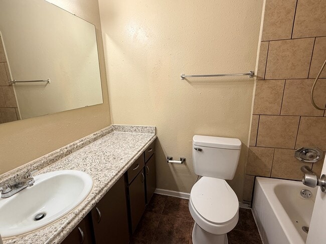 Building Photo - 4700 Boulder Dr