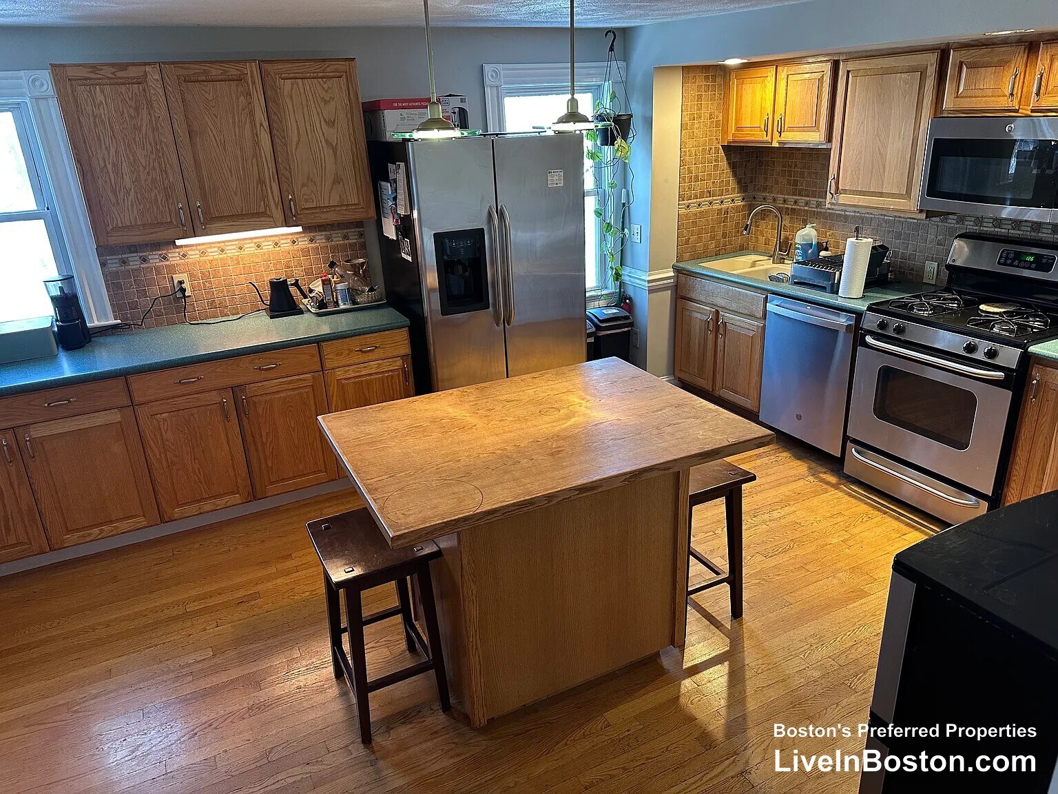 Building Photo - 331 Faneuil St