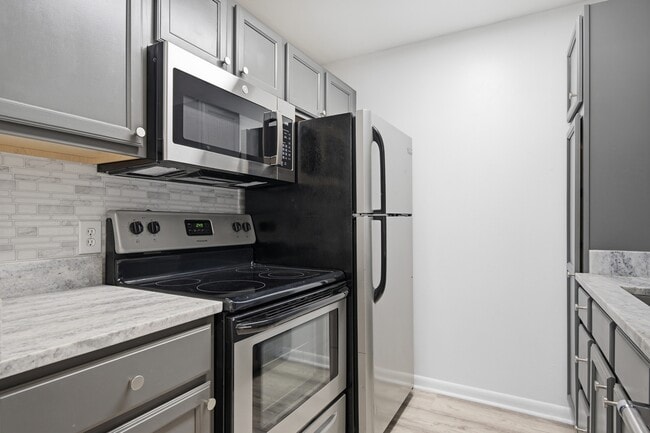 Building Photo - 29656 Buffalo Park Rd