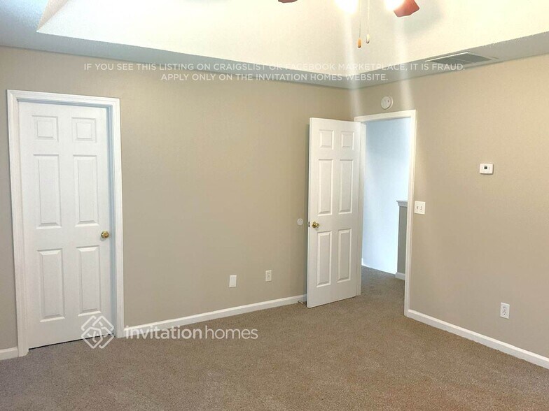 Building Photo - 5941 Colonnade Dr