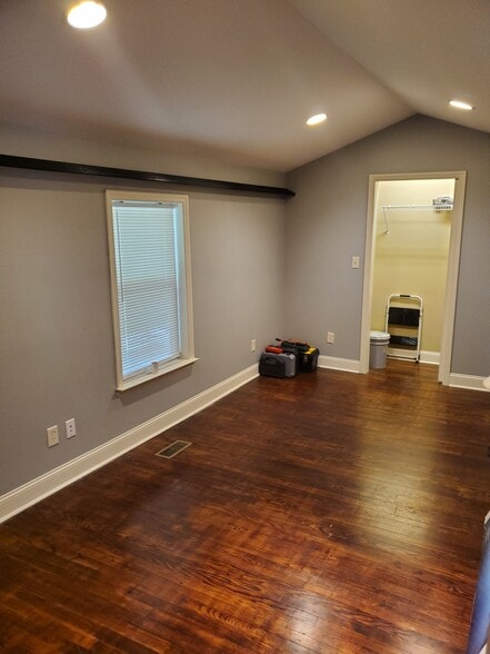 Den/office; utility closet - 806 Lupton Dr