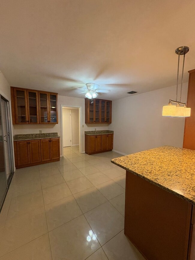 Building Photo - Charming 3 bed, 2 bath home, in Altamonte ...