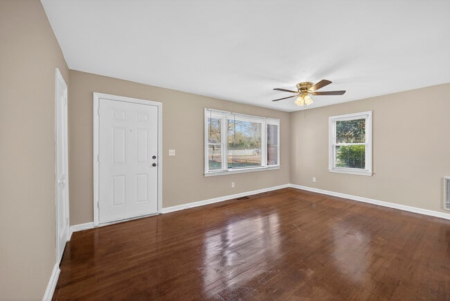 Building Photo - 2221 Woodward Ave