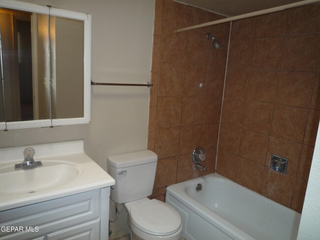 Building Photo - 11128 Wharf Cove Dr